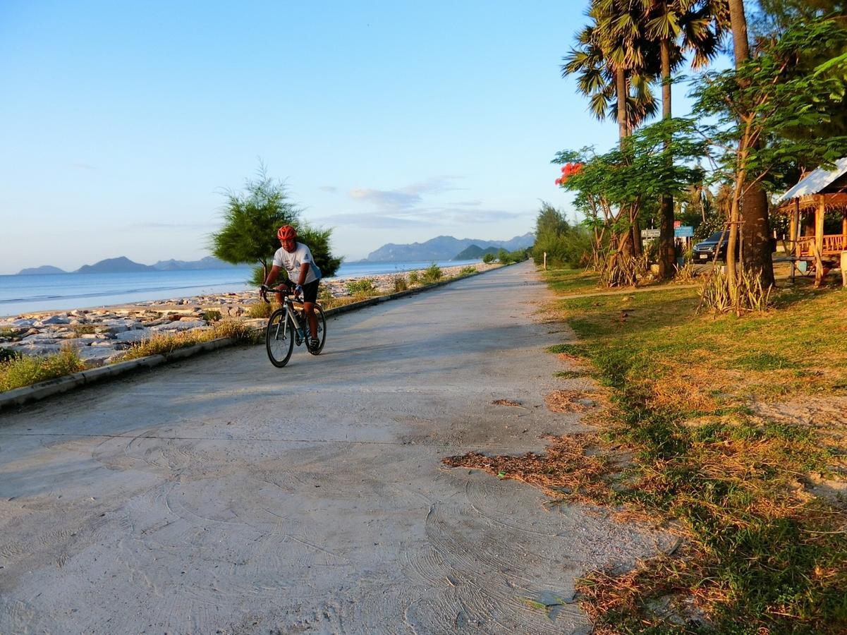 The Lake Hill Resort Pran Buri Esterno foto