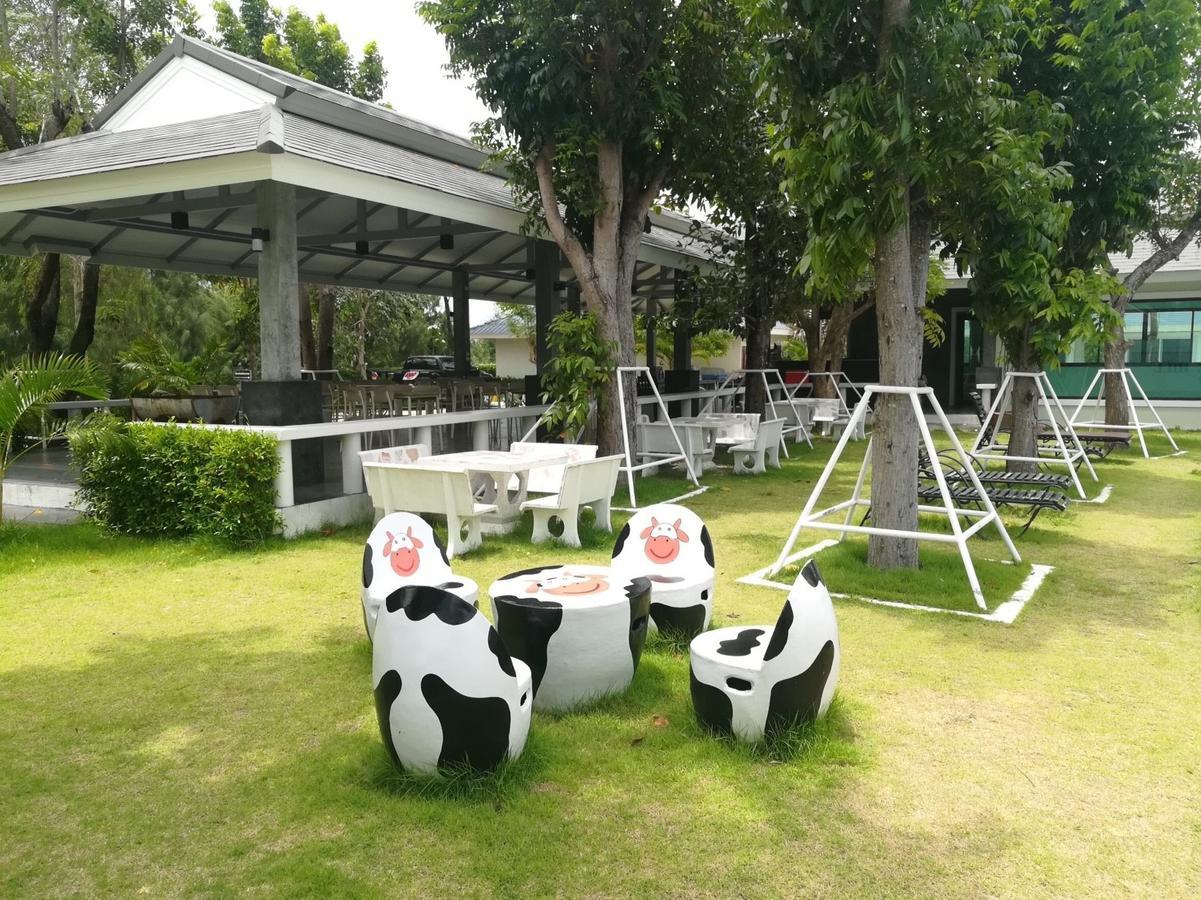 The Lake Hill Resort Pran Buri Esterno foto