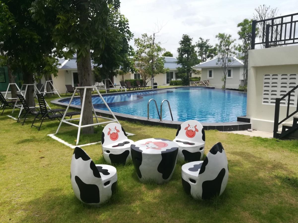 The Lake Hill Resort Pran Buri Esterno foto