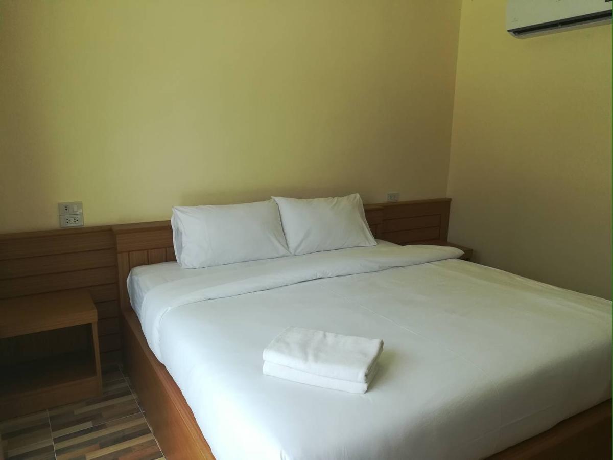 The Lake Hill Resort Pran Buri Esterno foto