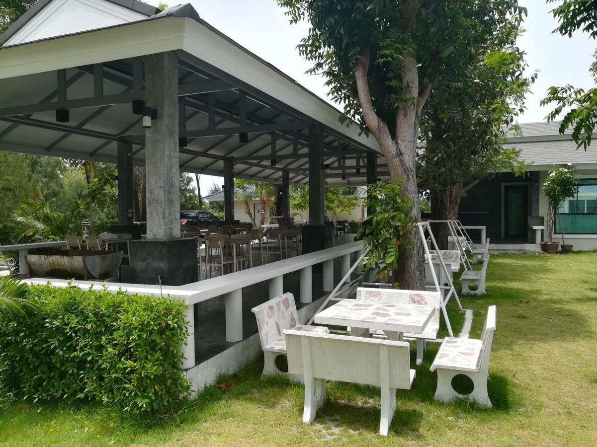 The Lake Hill Resort Pran Buri Esterno foto